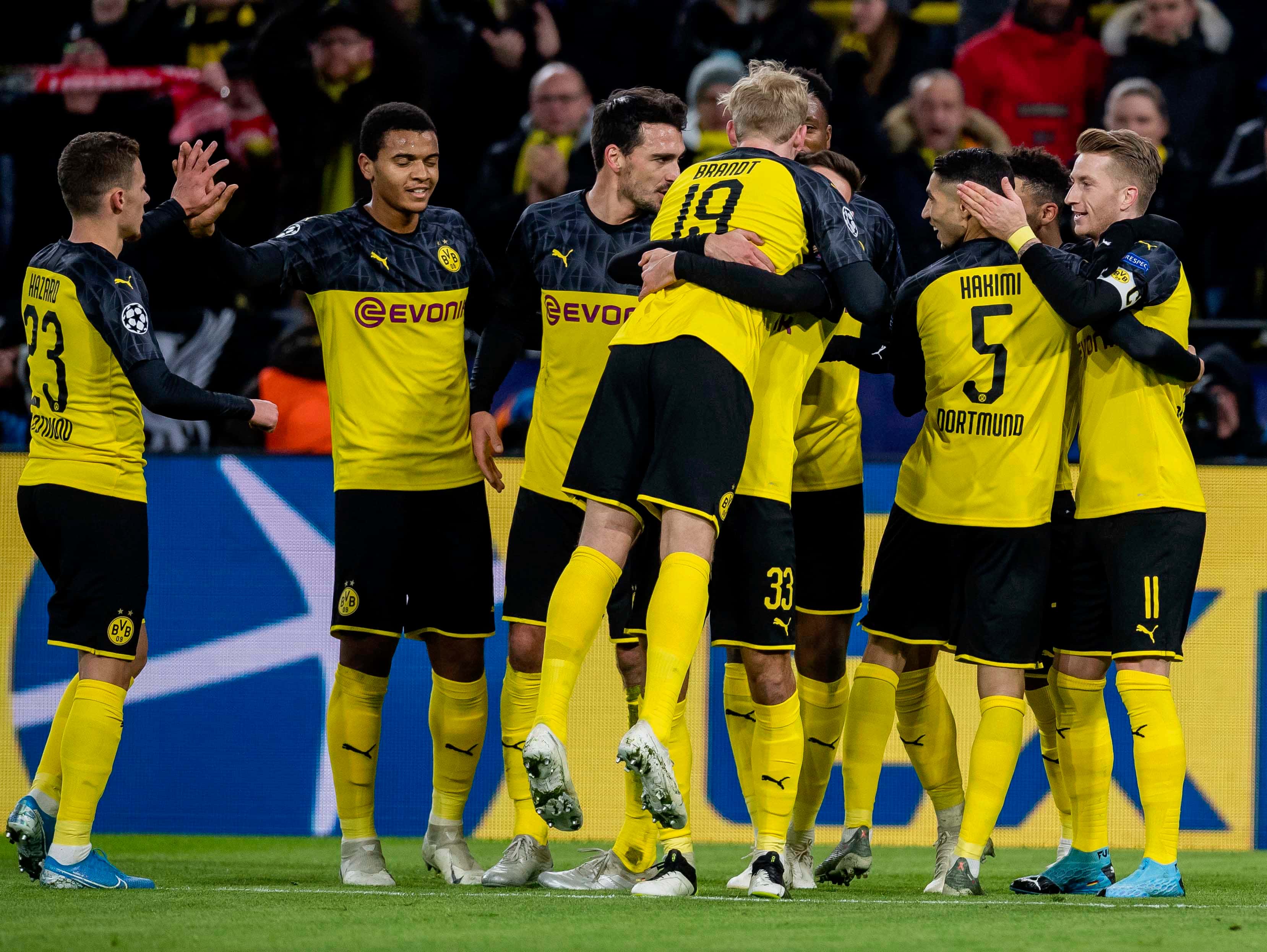 بروسیا دورتموند 2-1 اسلاویا پراگ؛ دستان بورکی و مقادیری شانس، ترکیب منجر به صعود!