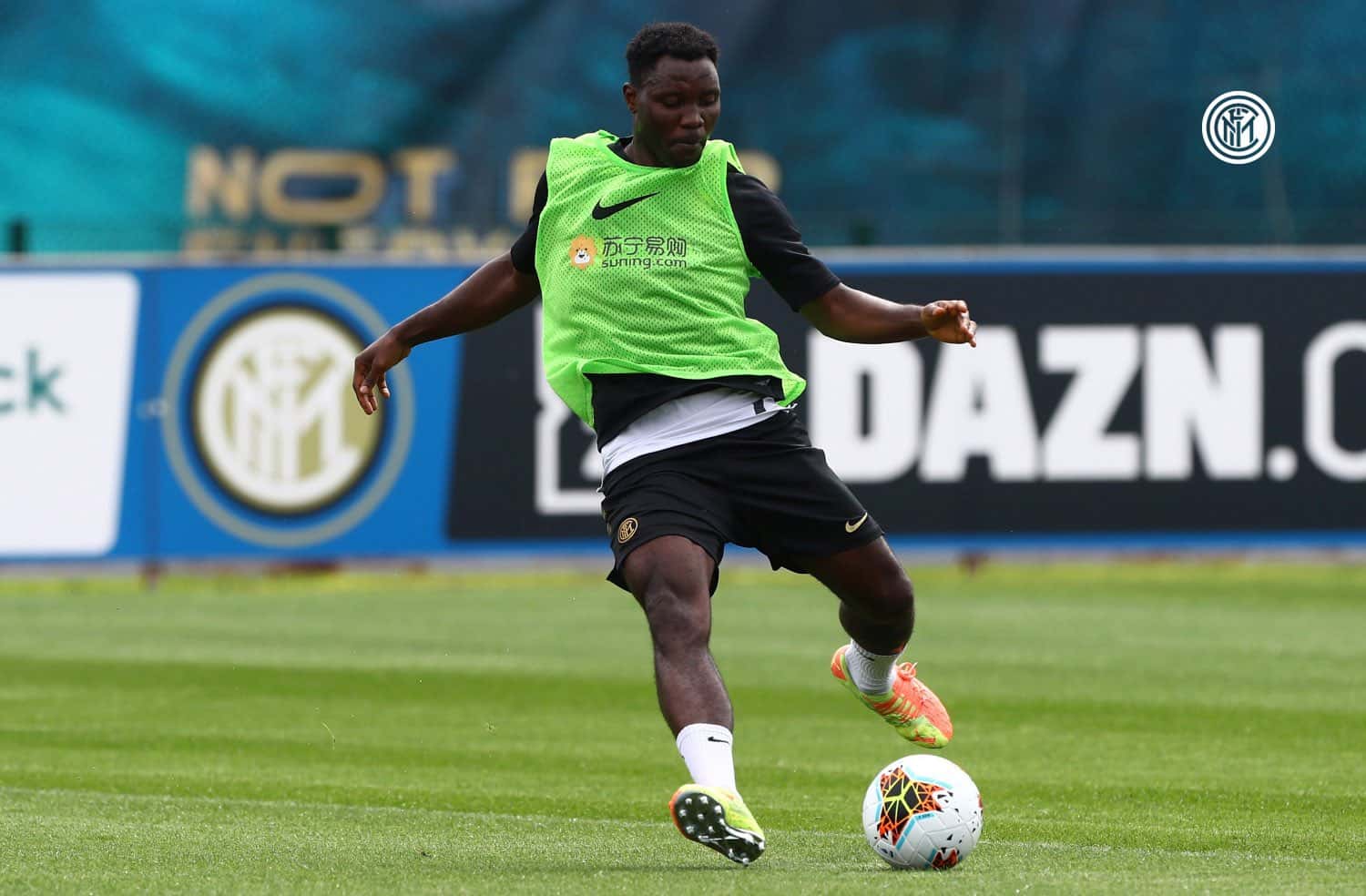 اینتر/مدافع چپ غنایی/Inter/Ghanaian Left back