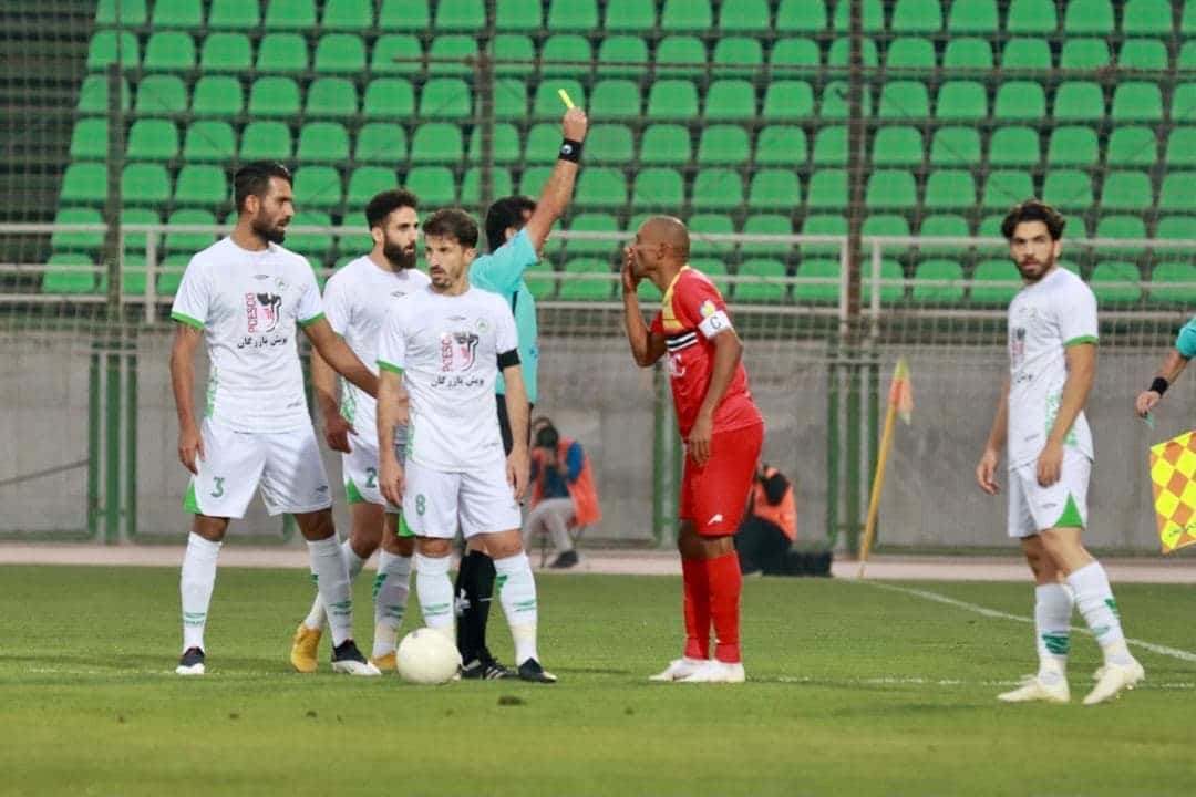 ذوب آهن 2-2 فولاد خوزستان / مساوی رحمان و جواد با پنالتی مشکوک!