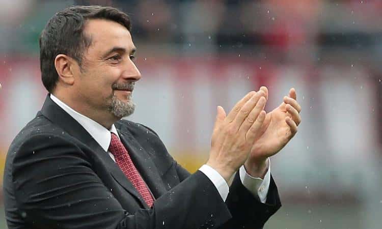 میرابلی: از تعلل میلان در تمدید قرارداد با چالهان اوعلو و دوناروما تعجب می کنم