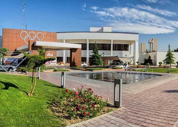 اتفاقی عجیب در اردوی تیم ملی؛ اردوی ملی پوشان با تیم بادران در یک هتل