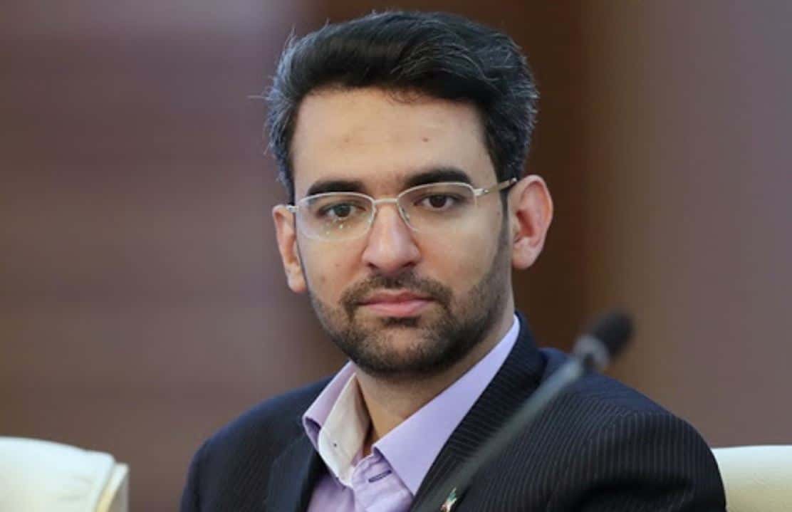آذری جهرمی به استقلالی ها تبریک گفت / عکس