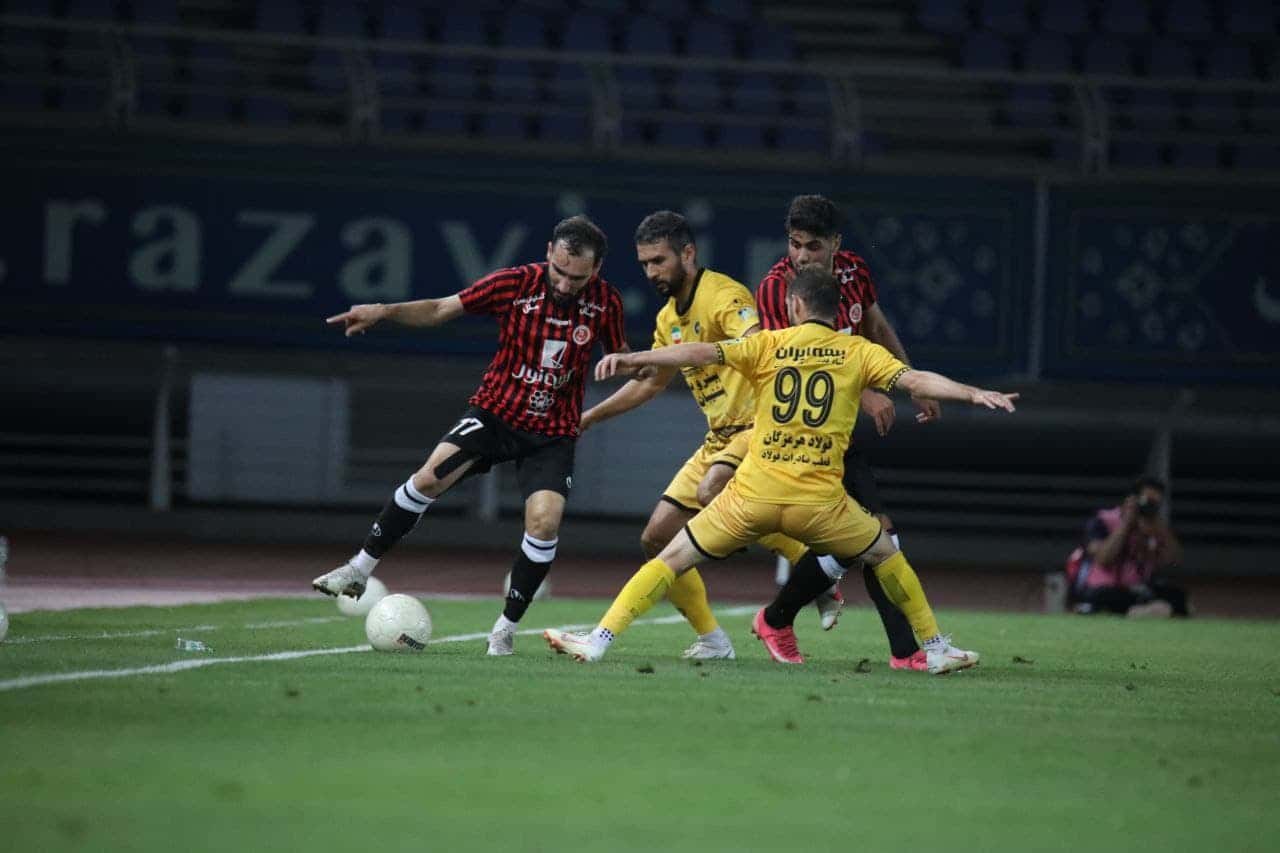 پدیده 0-1 سپاهان / یاسین اختلاف با صدر را حفظ کرد