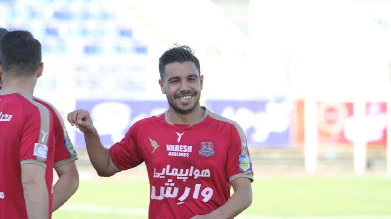 محمد مهدی نظری با نساجی تمدید کرد