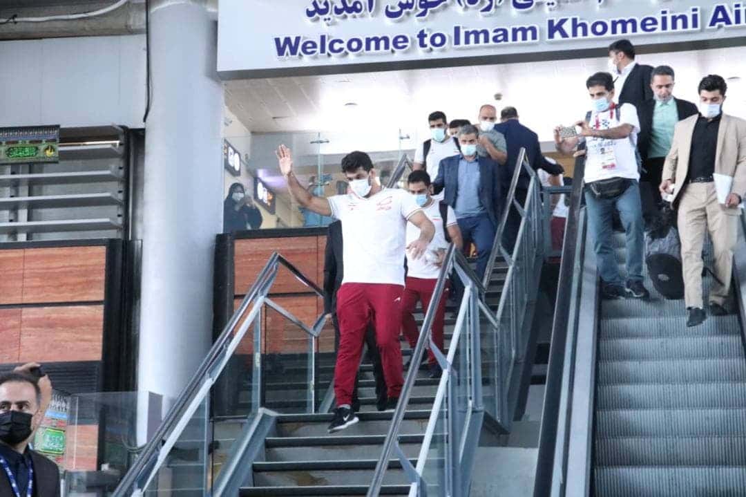 تیم های ملی کاراته و کشتی آزاد به ایران بازگشتند
