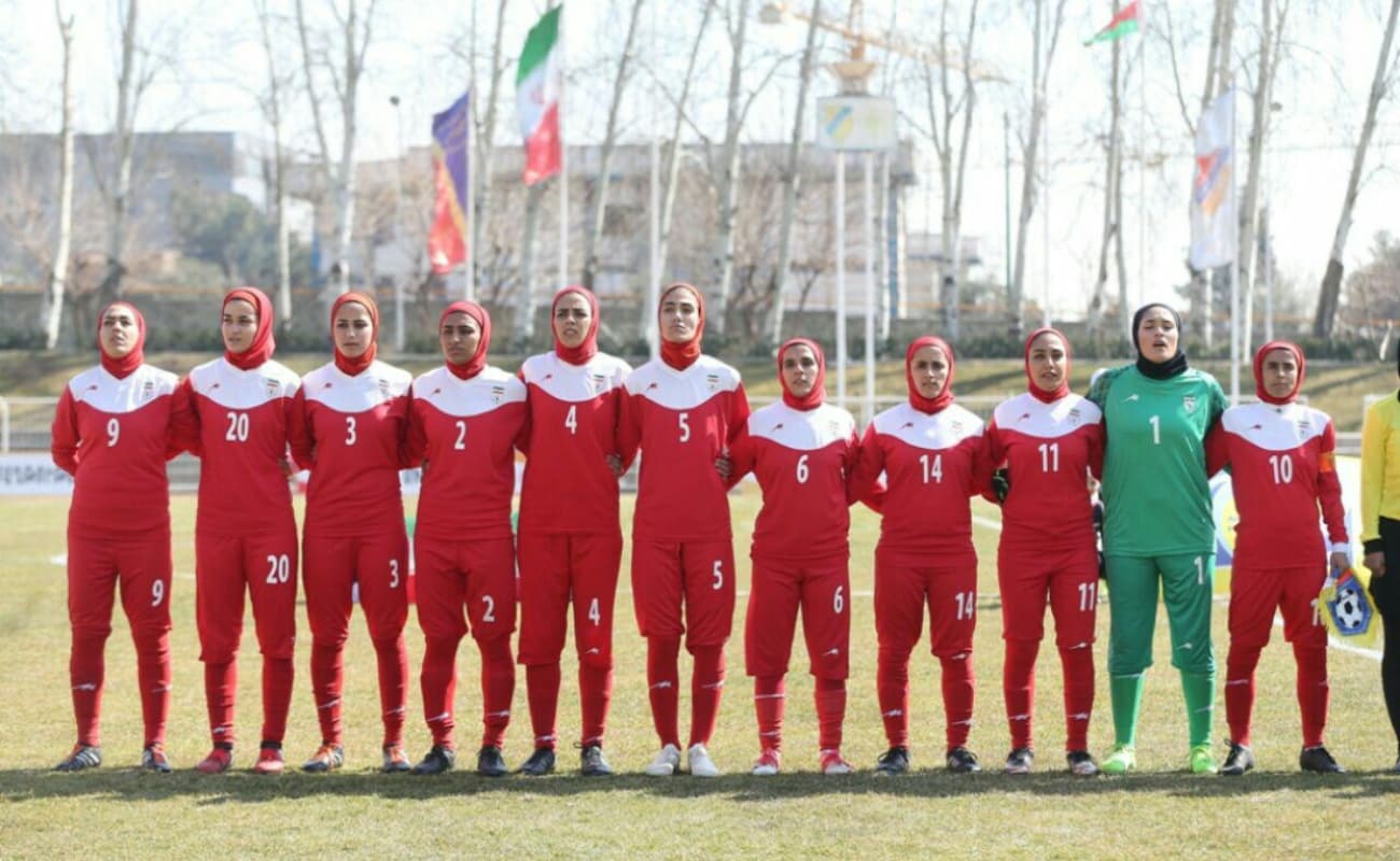 تیم ملی فوتبال مردان واکسینه شد، زنان قرنطینه!