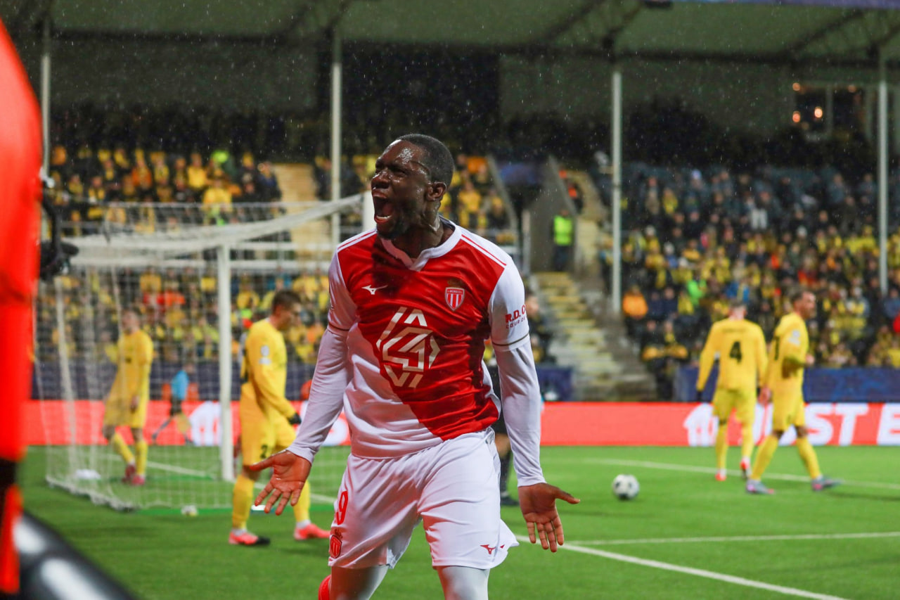 شادی گل بازیکن موناکو در لیگ قهرمانان اروپا