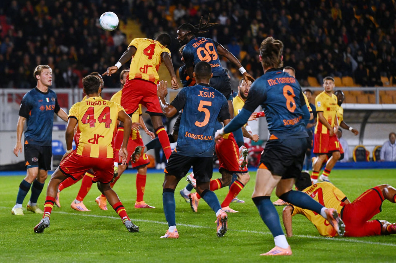 ناپولی - لچه - سری آ - ایتالیا