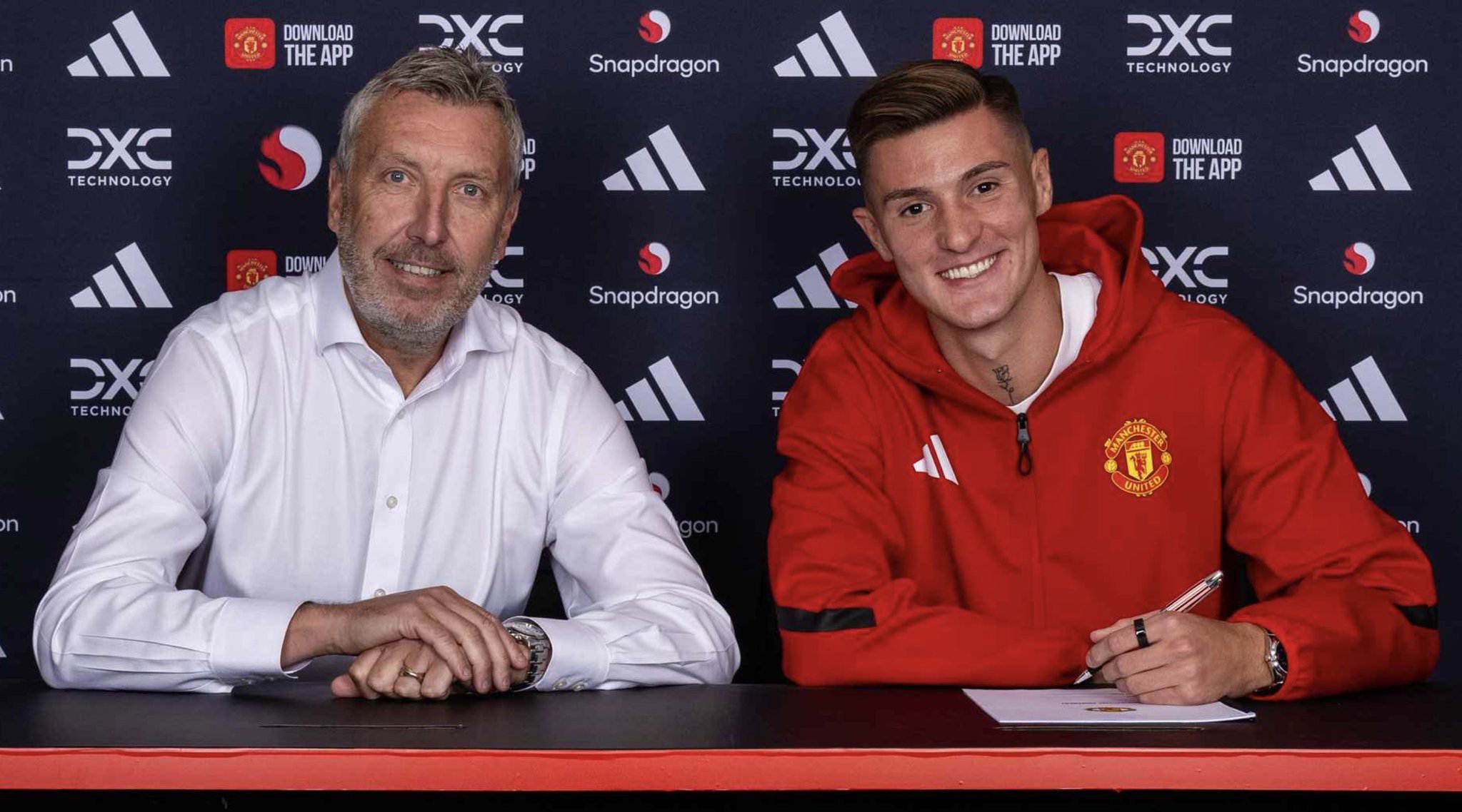 بنیامین ششکو و جیسون ویلکاکس در منچستریونایتد