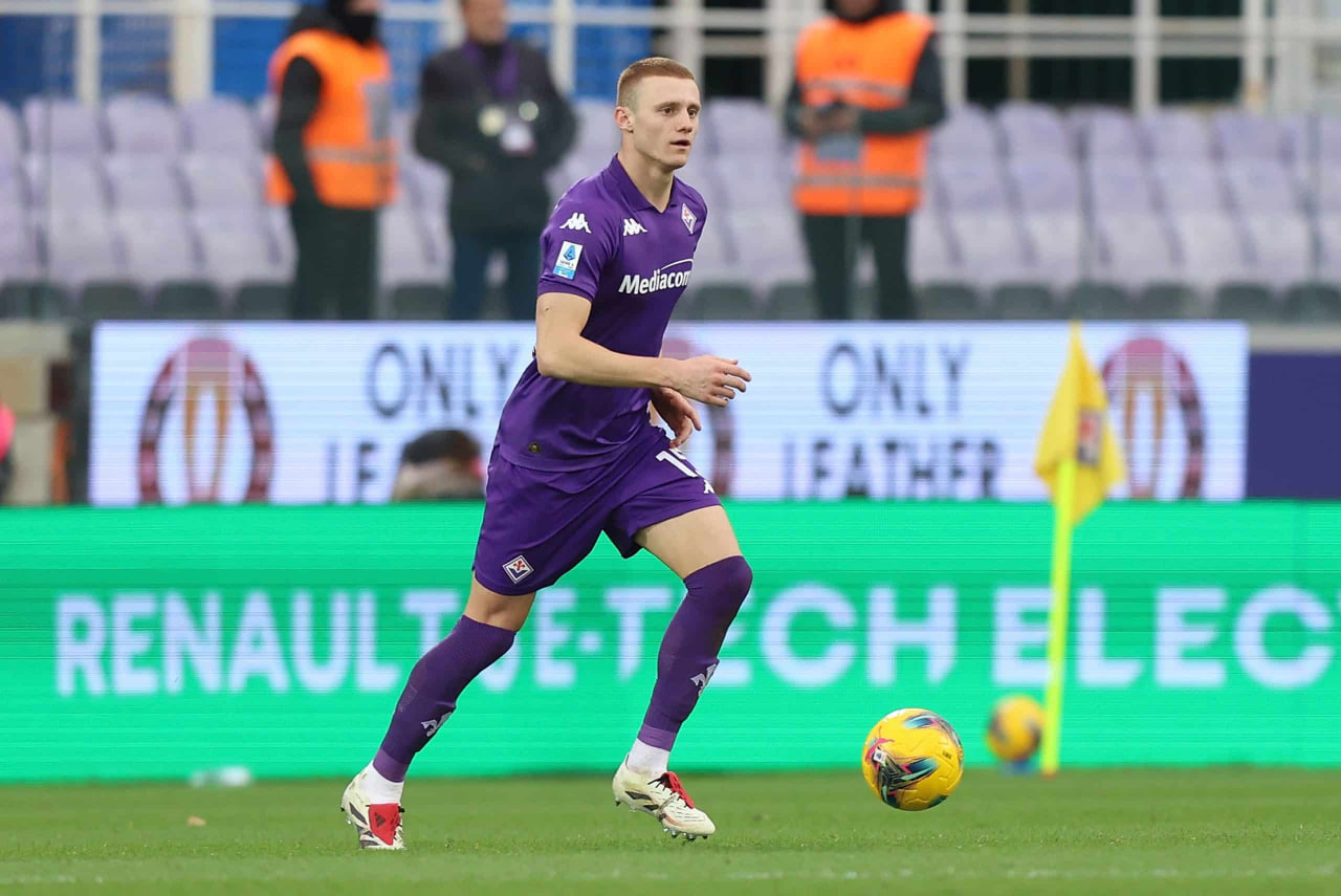 پیترو کوموتزو مدافع ایتالیایی فیورنتینا در فصل 25-2024