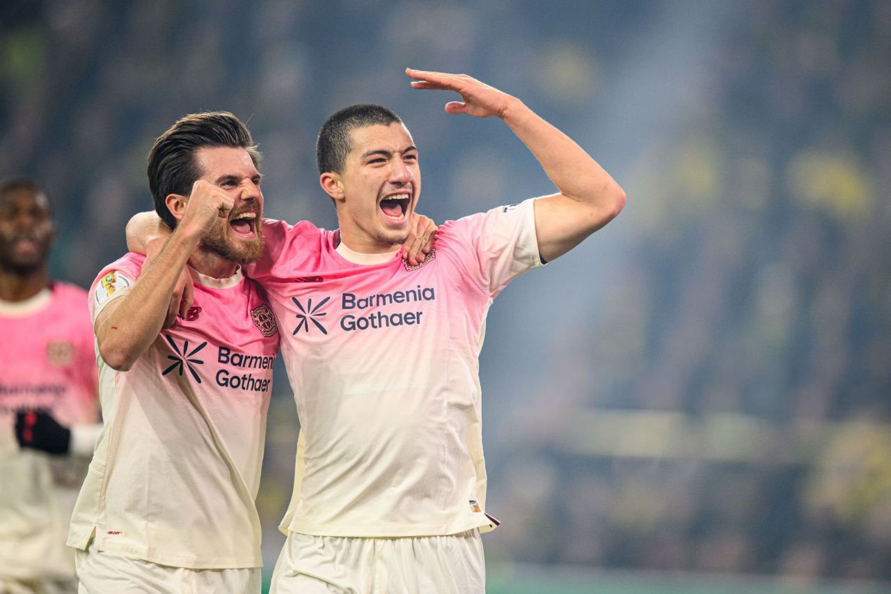 دورتموند - بایرلورکوزن - دی اف بی پوکال