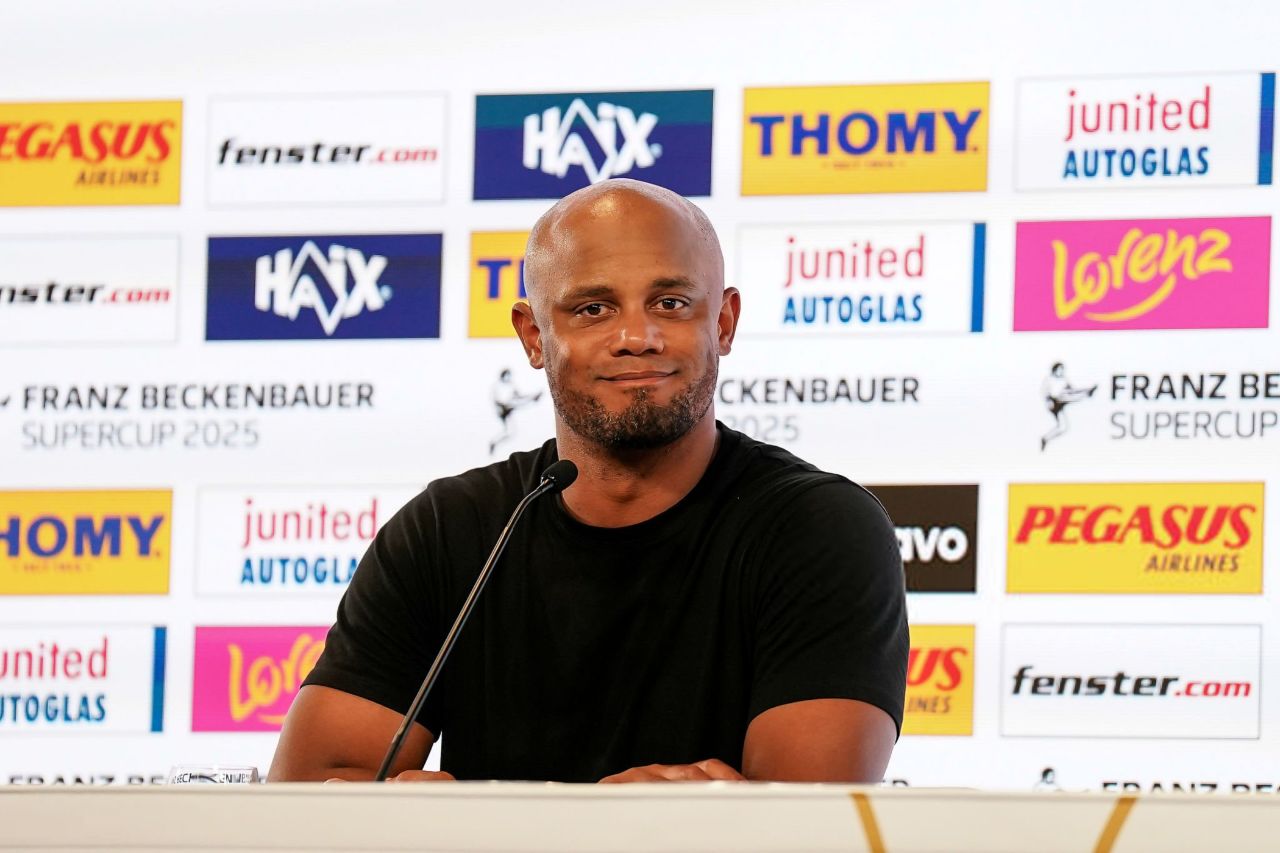 ونسان کمپانی - سرمربی بایرن مونیخ - سوپرکاپ فرانتس بکن‌باوئر آلمان