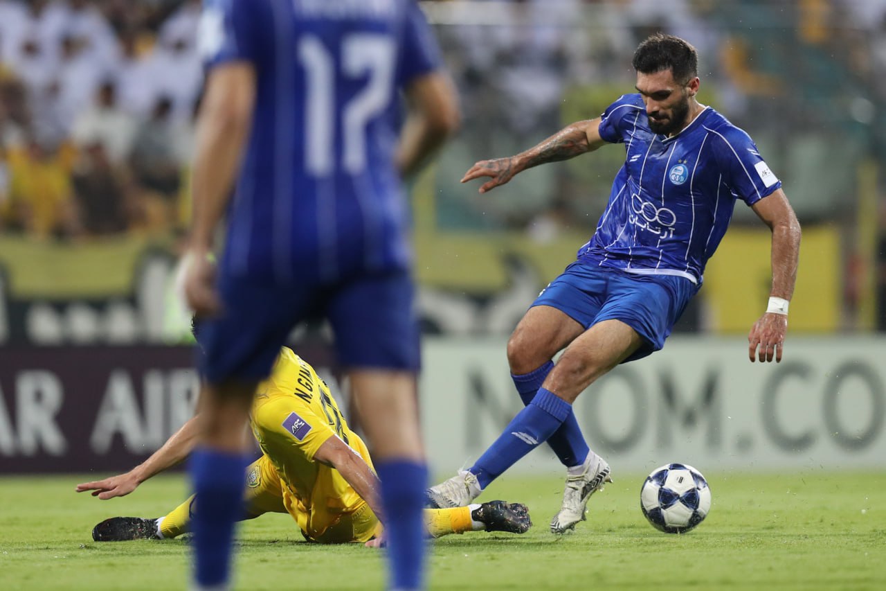 عارف آقاسی در دیدار استقلال و الوصل