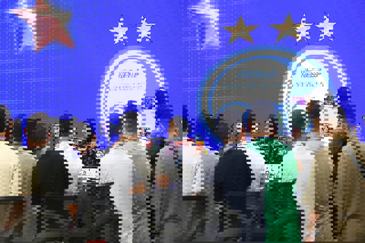 ساعده سیما سخنگوی استقلال در نشست خبری