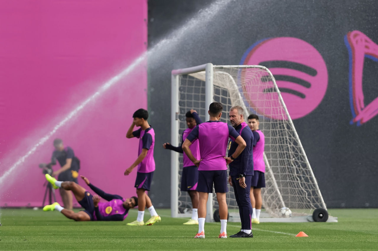 تمرینات بارسلونا زیر نظر هانسی فلیک