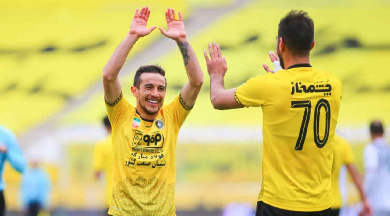 فرشاد احمدزاده- سپاهان