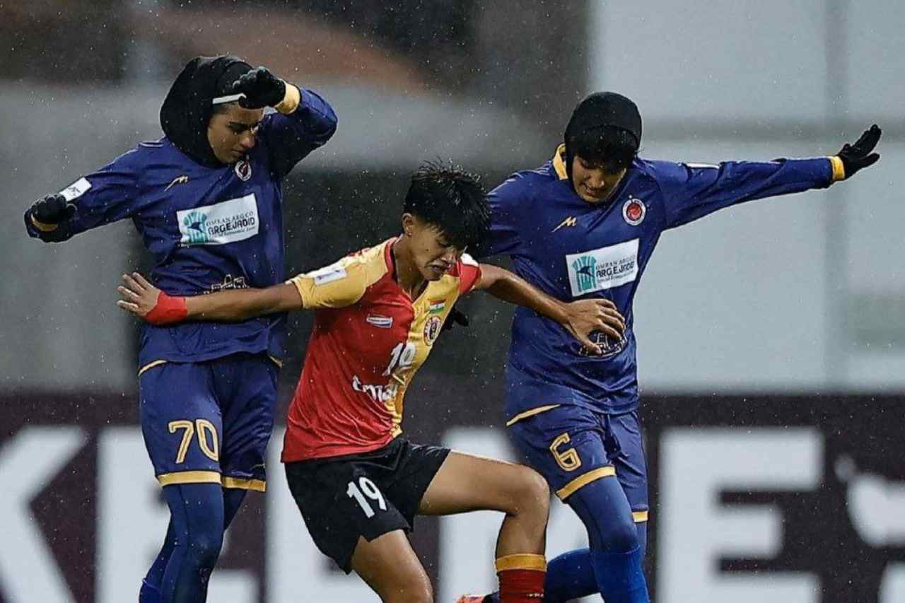 تیم خاتون بم- تیم بنگال شرقی هند- لیگ قهرمانان آسیا