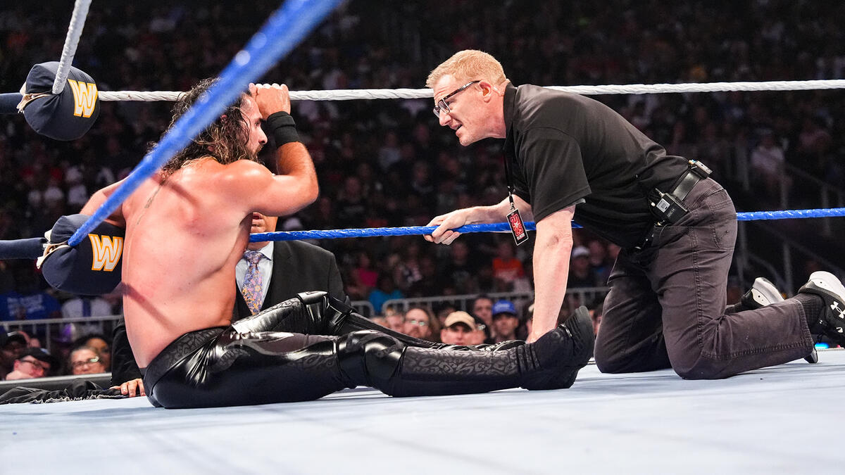 سث رالینز، ستاره کشتی کج و قهرمان سابق کمربند WWE مصدوم شد
