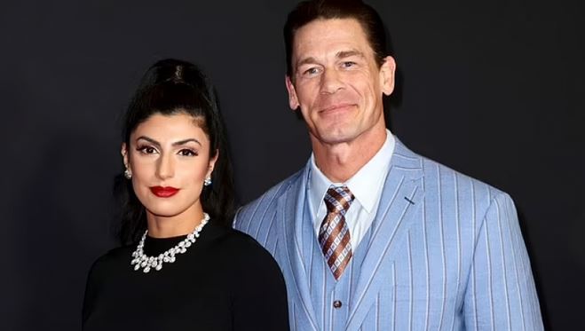 جان سینا، ستاره کشتی کج WWE و هالیوود در کنار همسر ایرانی‌اش