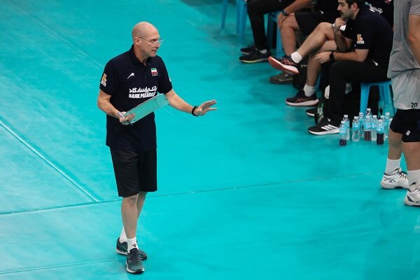 عکس از روبرتو پیاتزا سرمربی تیم ملی والیبال ایران