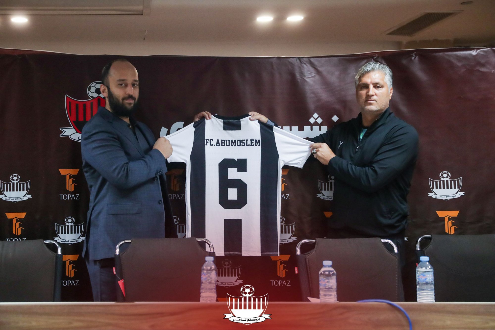 عکس از رونمایی از لباس دوم تیم ابومسلم