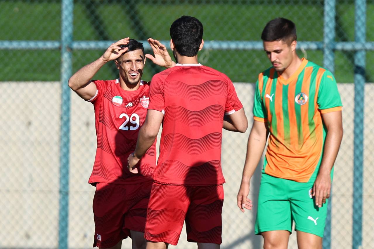 عکس از علی علیپور مهاجم پرسپولیس در بازی دوستانه مقابل آلانیا اسپور
