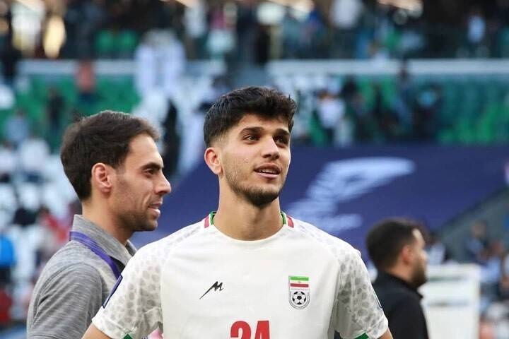 عکس از آریا یوسفی مدافع راست تیم ملی ایران