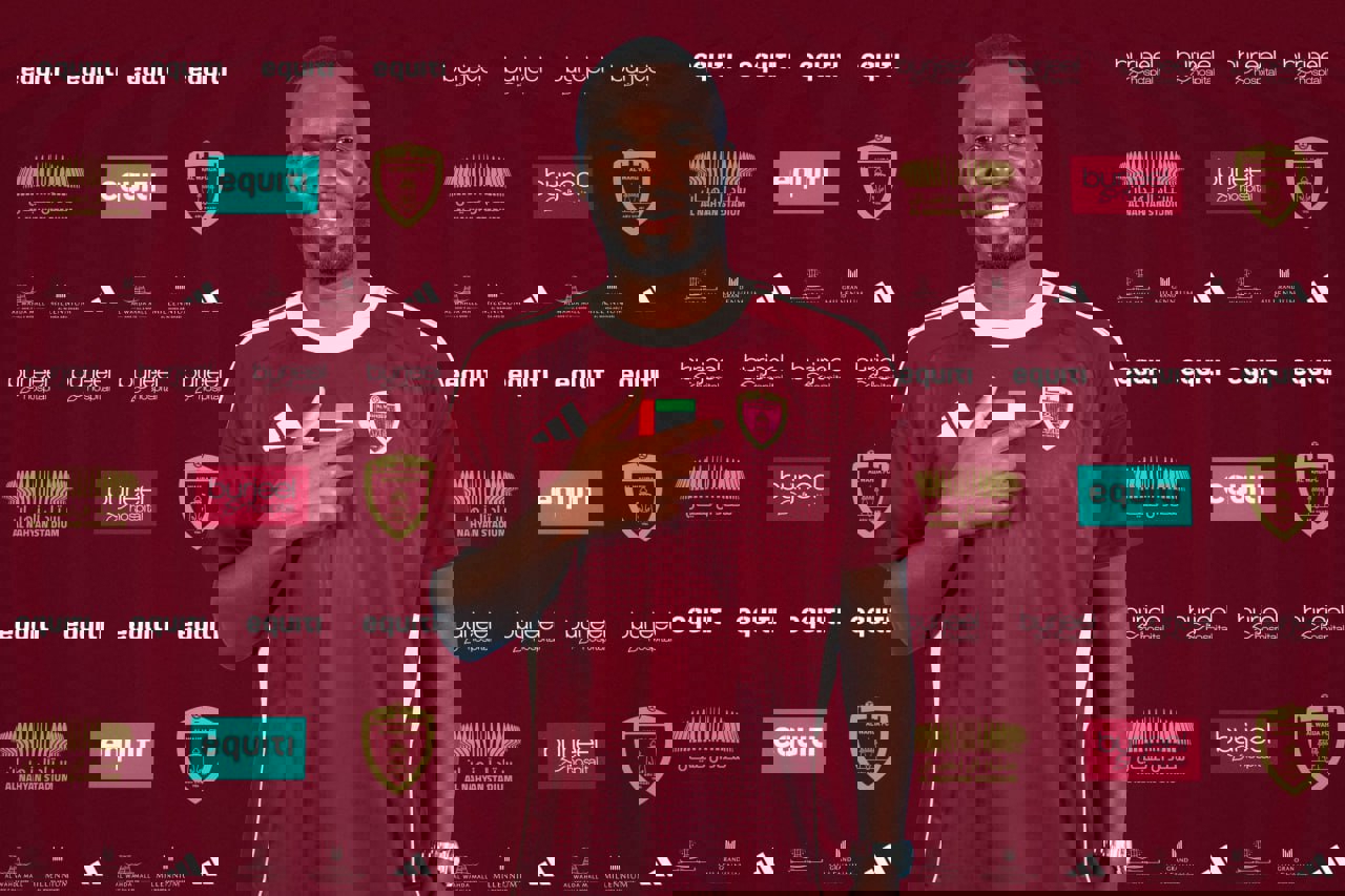 عکس از کریستین بنتکه مهاجم بلژیکی الوحده امارات 