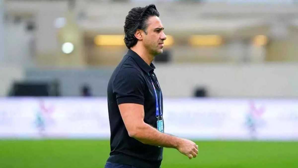 عکس از فرهاد مجیدی سرمربی البطائح امارات