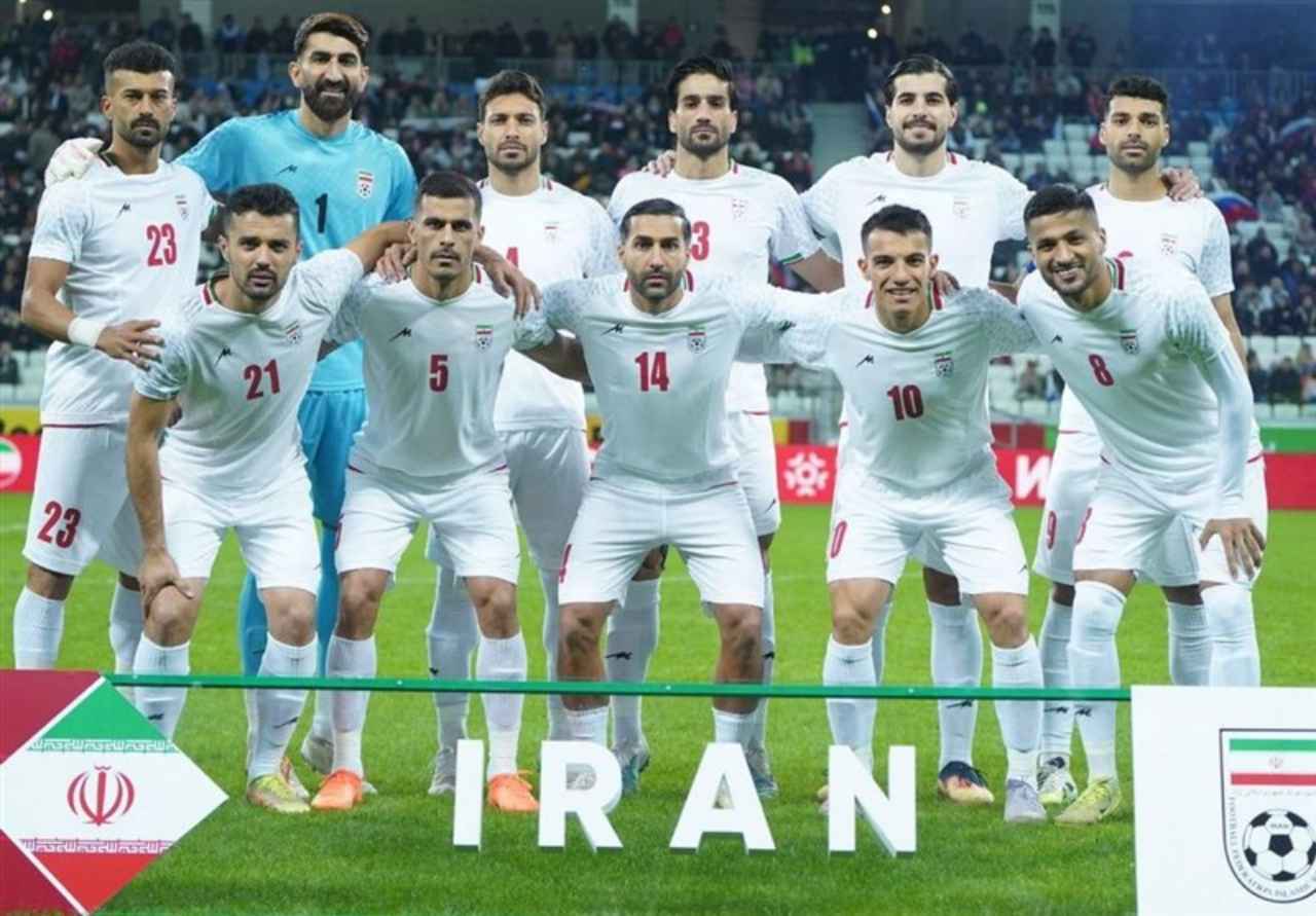 عکس تیمی از بازیکنان ایران پیش از مسابقه دوستانه با روسیه