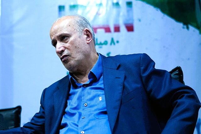 عکس از مهدی تاج رئیس فدراسیون فوتبال