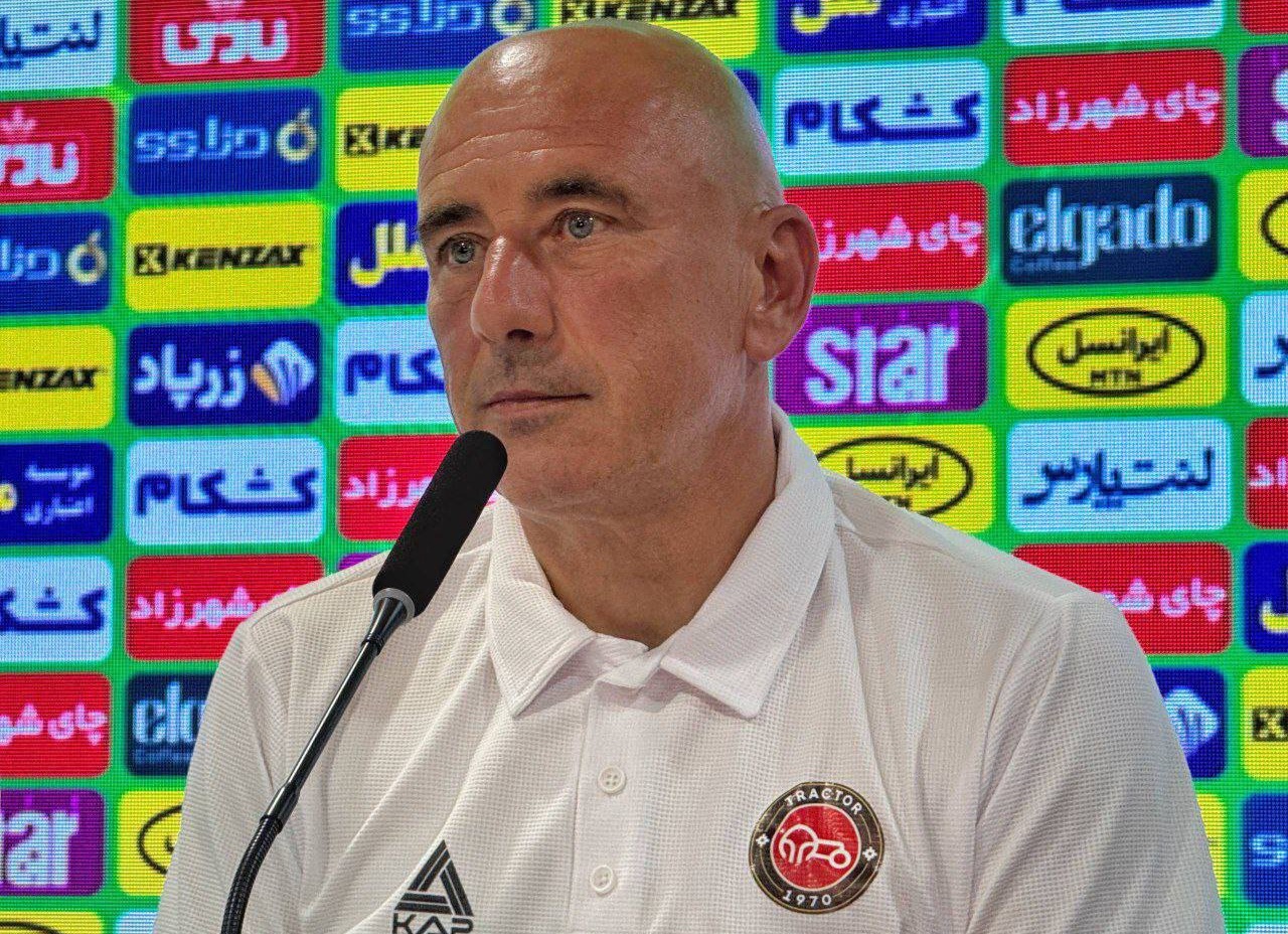 عکس از ویه‌کو میلتیچ مربی کروات تراکتور