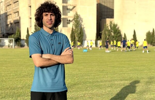 عکس از منتظر محمد بازیکن عراقی تمرینات استقلال