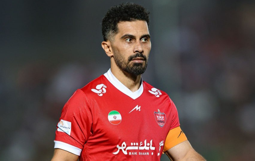 عکس از امید عالیشاه کاپیتان پرسپولیس در بازی مقابل فولاد