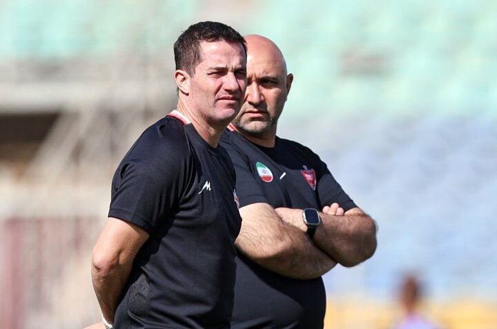 عکس از اوسمار ویرا سرمربی برزیلی پرسپولیس