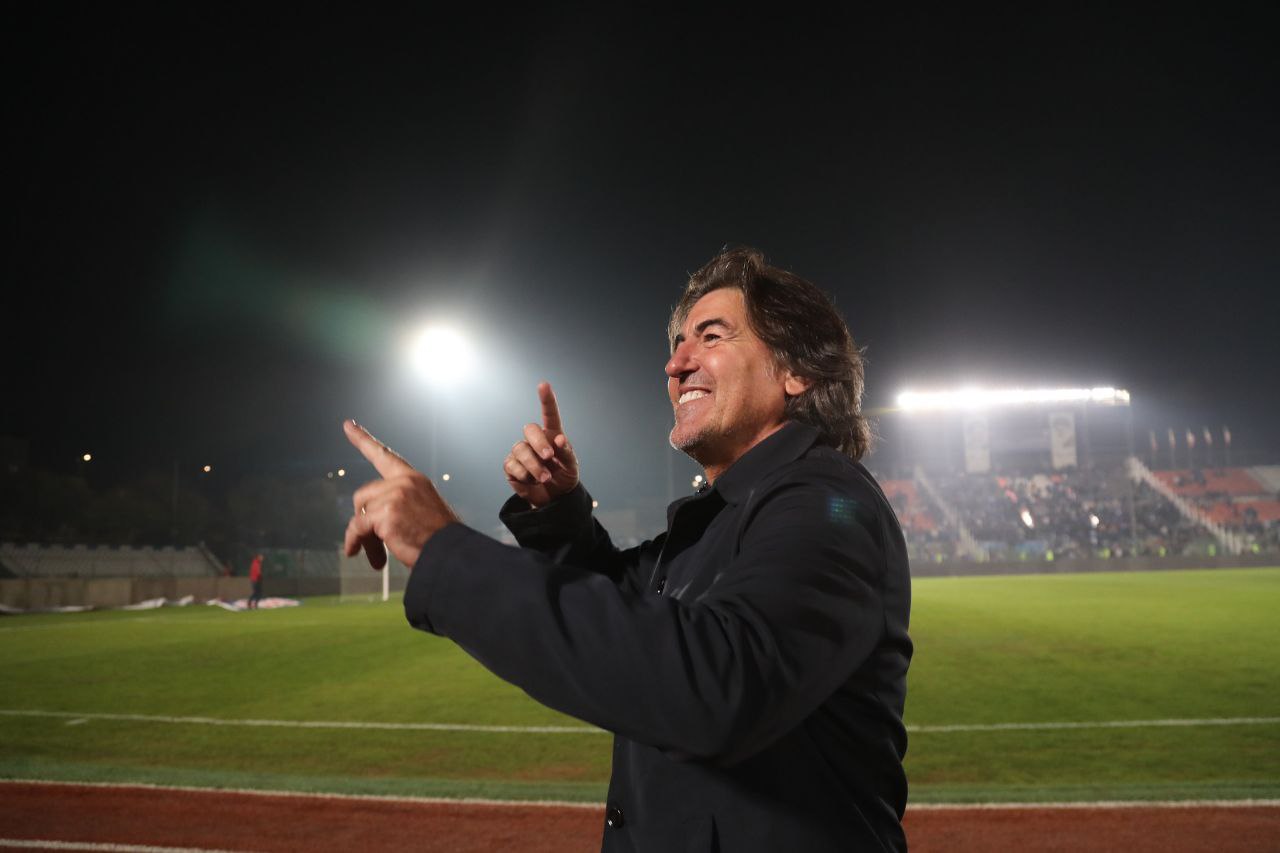 عکس از ریکاردو ساپینتو سرمربی پرتغالی استقلال