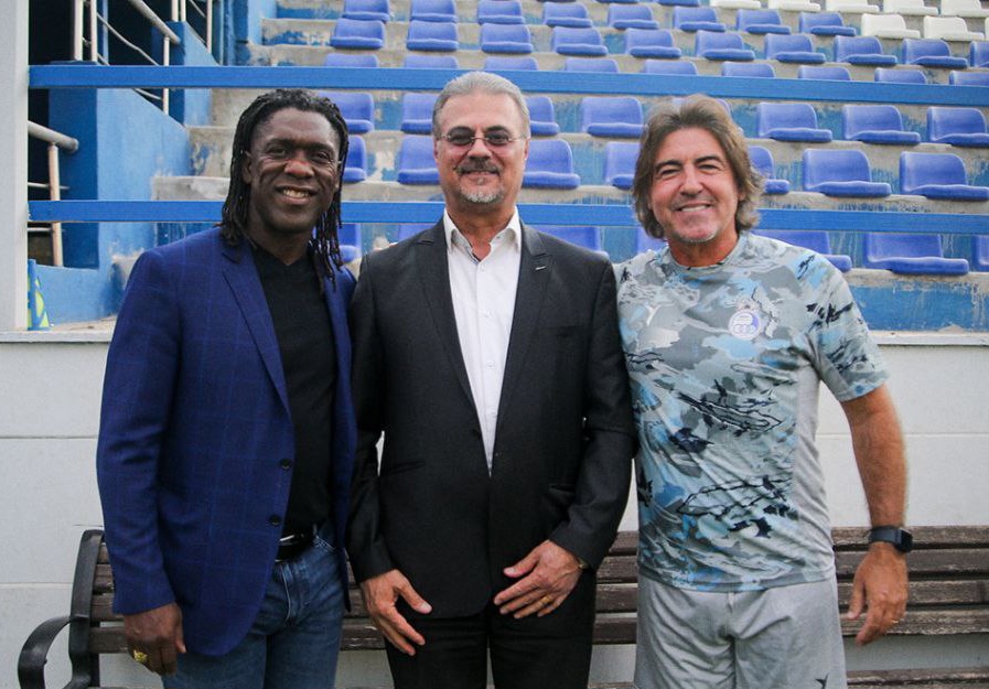 عکس از کلارنس سیدورف و علی نظری جویباری و ریکاردو ساپینتو در استقلال 