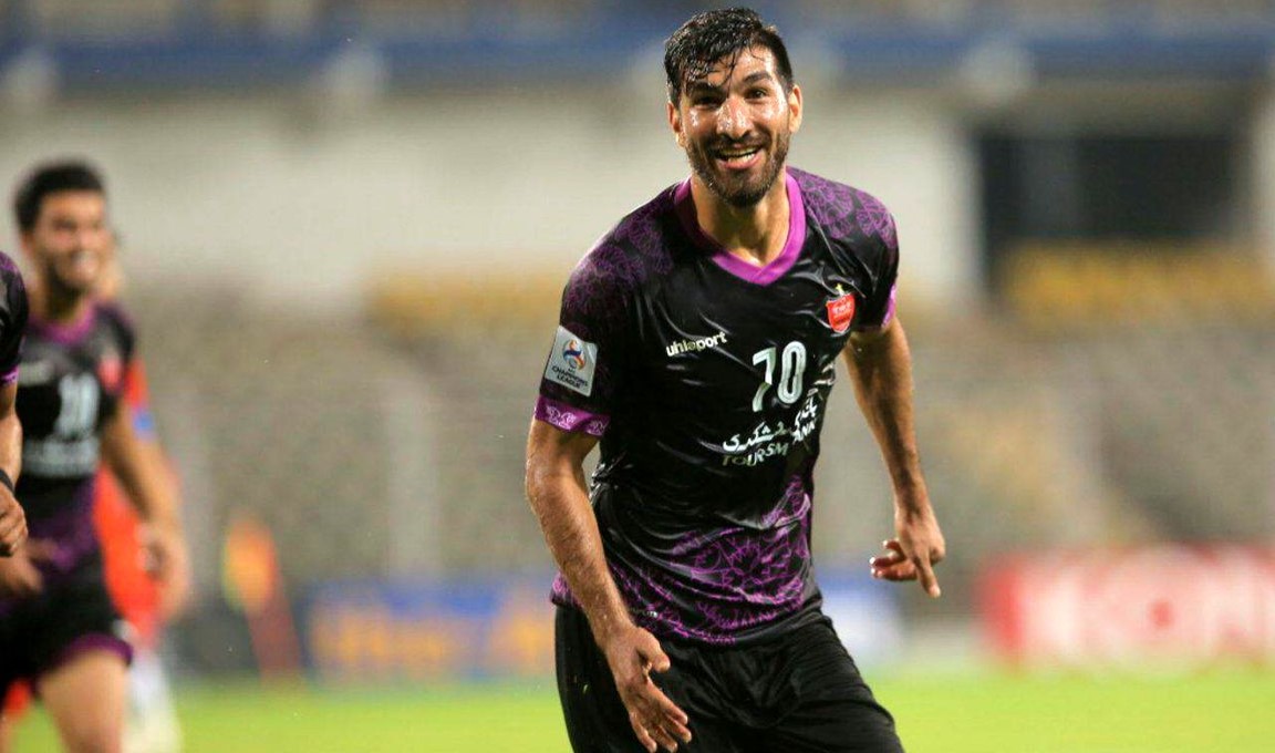 عکس از شهریار مغانلو مهاجم سابق پرسپولیس