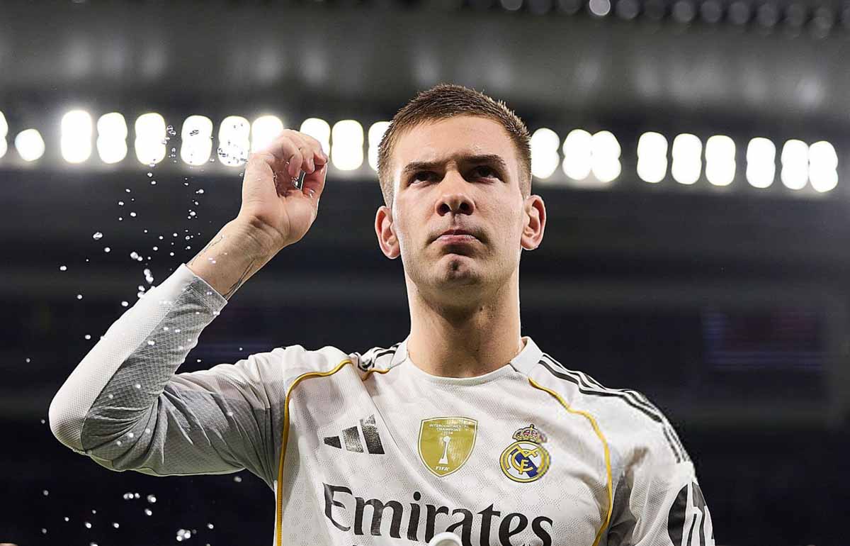 فرانکو ماستانتونو وینگر آرژانتینی در زمین - رئال مادرید