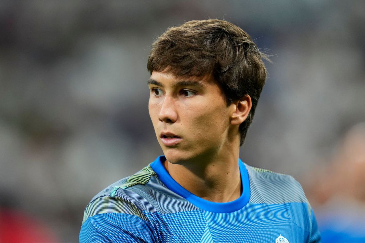 گونزالو گارسیا مهاجم اسپانیایی در زمین - رئال مادرید 