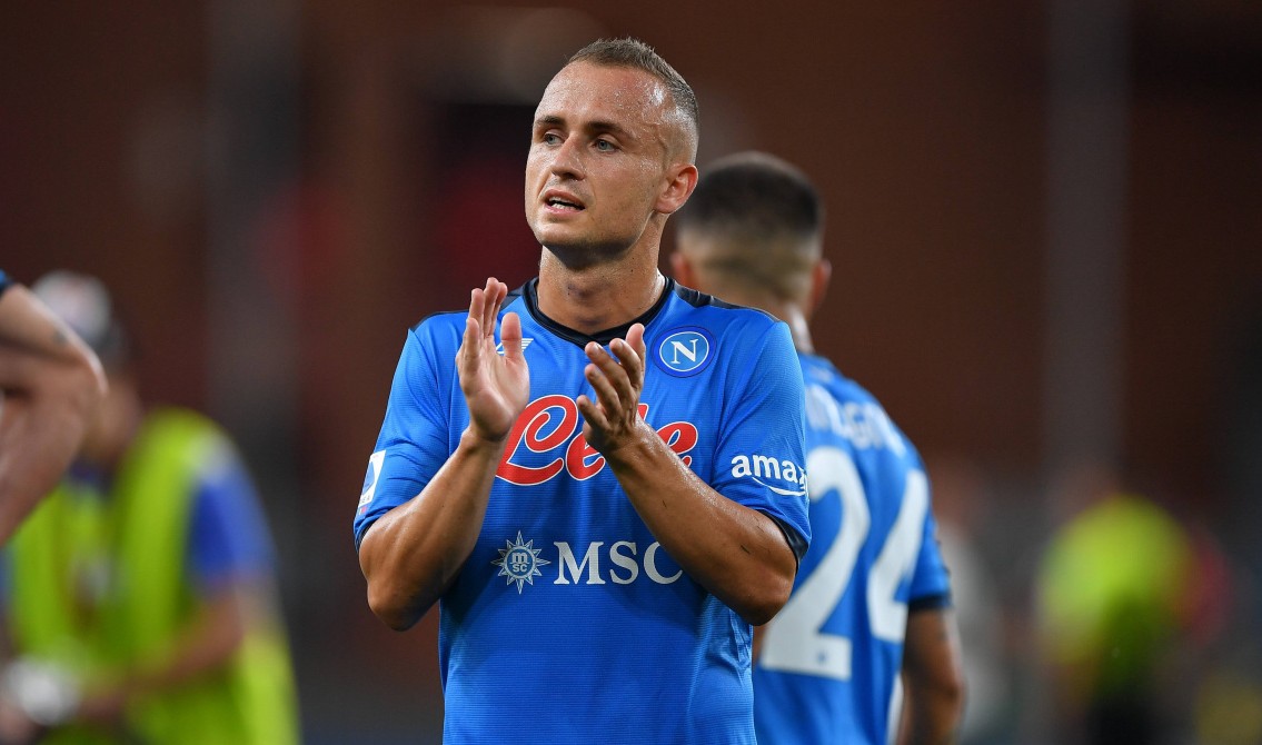 استانیسلاو لوبوتکا در زمین - ناپولی