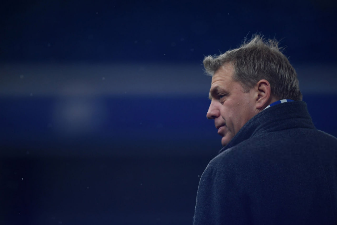 تاد بولی میلیاردر آمریکایی در کنار زمین - چلسی