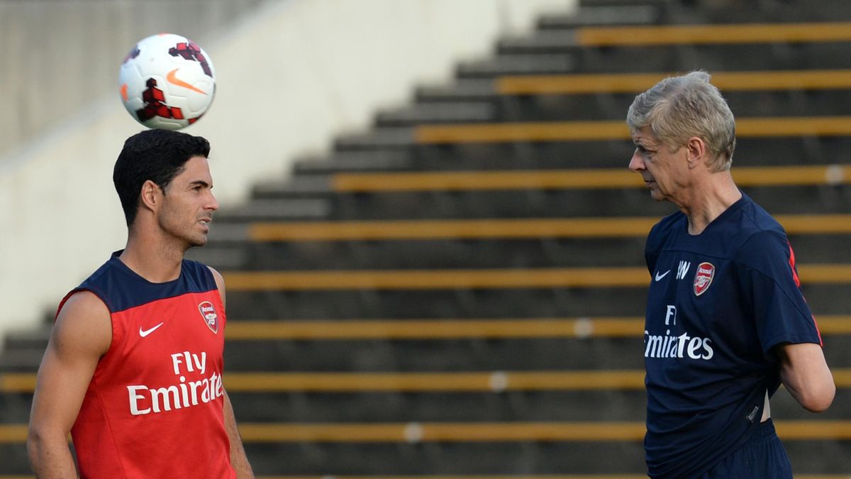 میکل آرتتا و آرسن ونگر در تمرین آرسنال