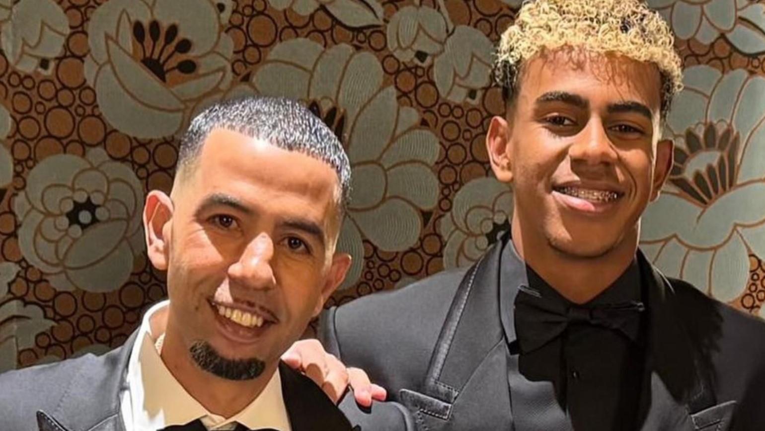 لامین یامال به همراه پدرش مونیر نصراوی در مراسم توپ طلا ۲۰۲۵