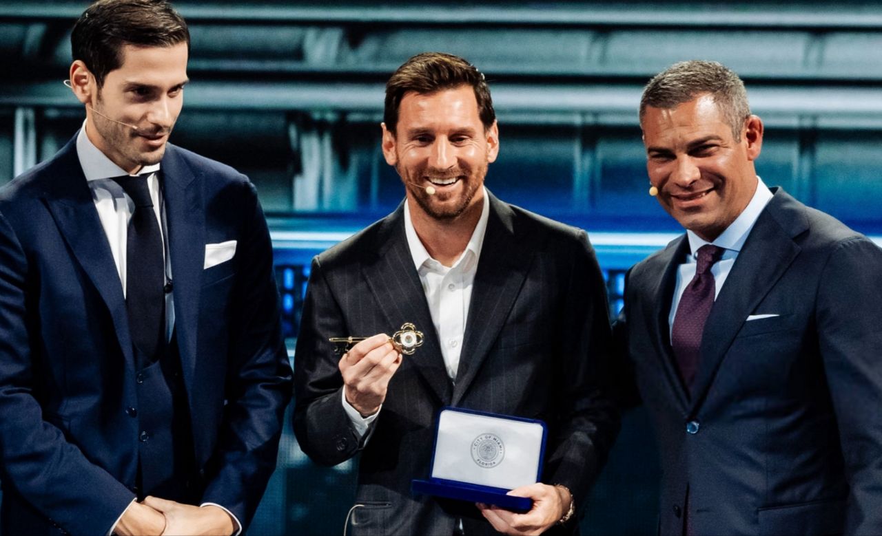 دریافت کلید شهر میامی توسط مسی