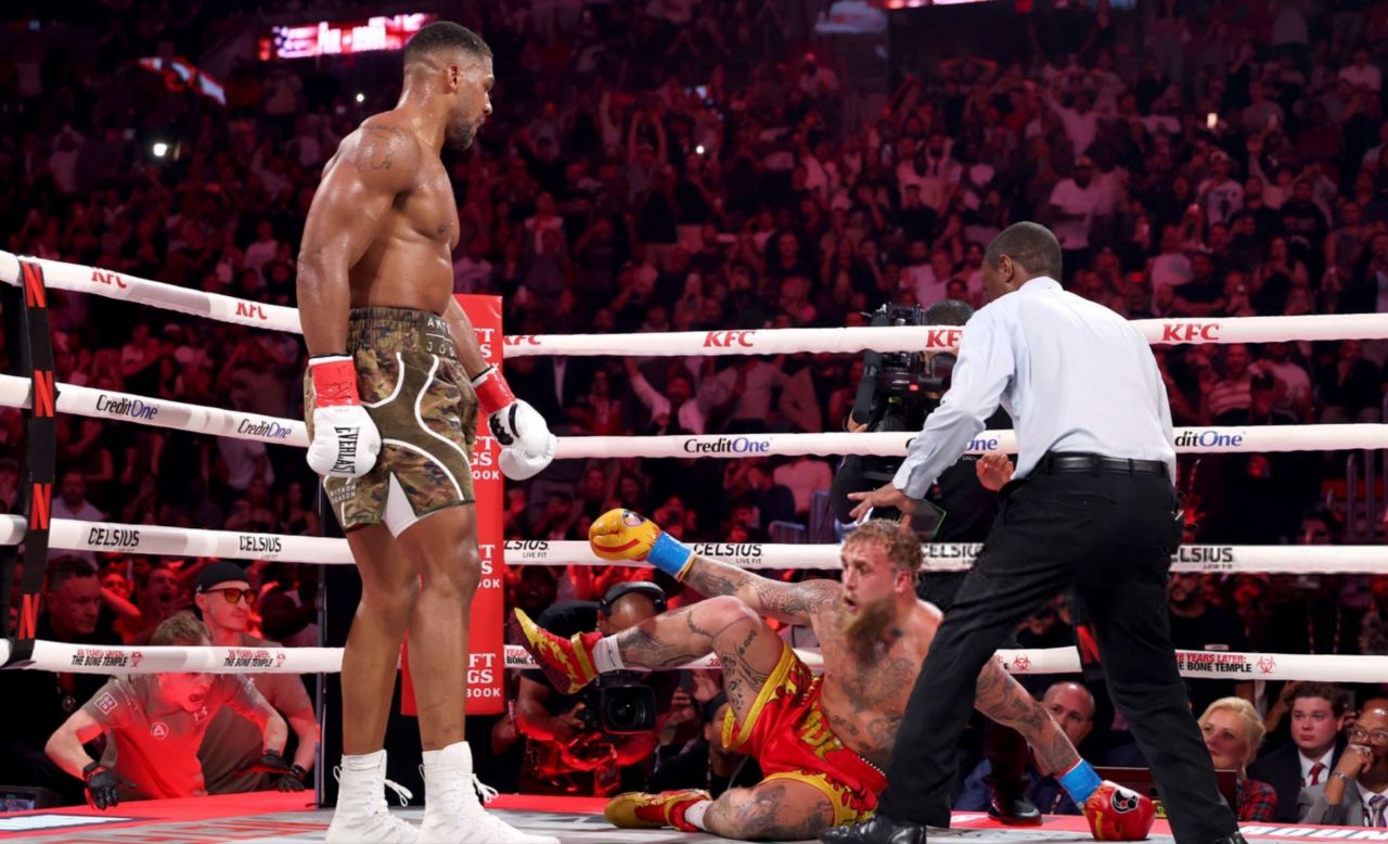 مسابقه بوکس آنتونی جاشوا مقابل جیک پاول