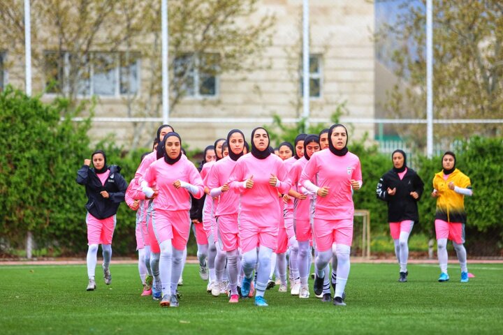 دختران فوتبالیست ایران به دنبال قهرمانی؛ برنامه تورنمنت کافا اعلام شد