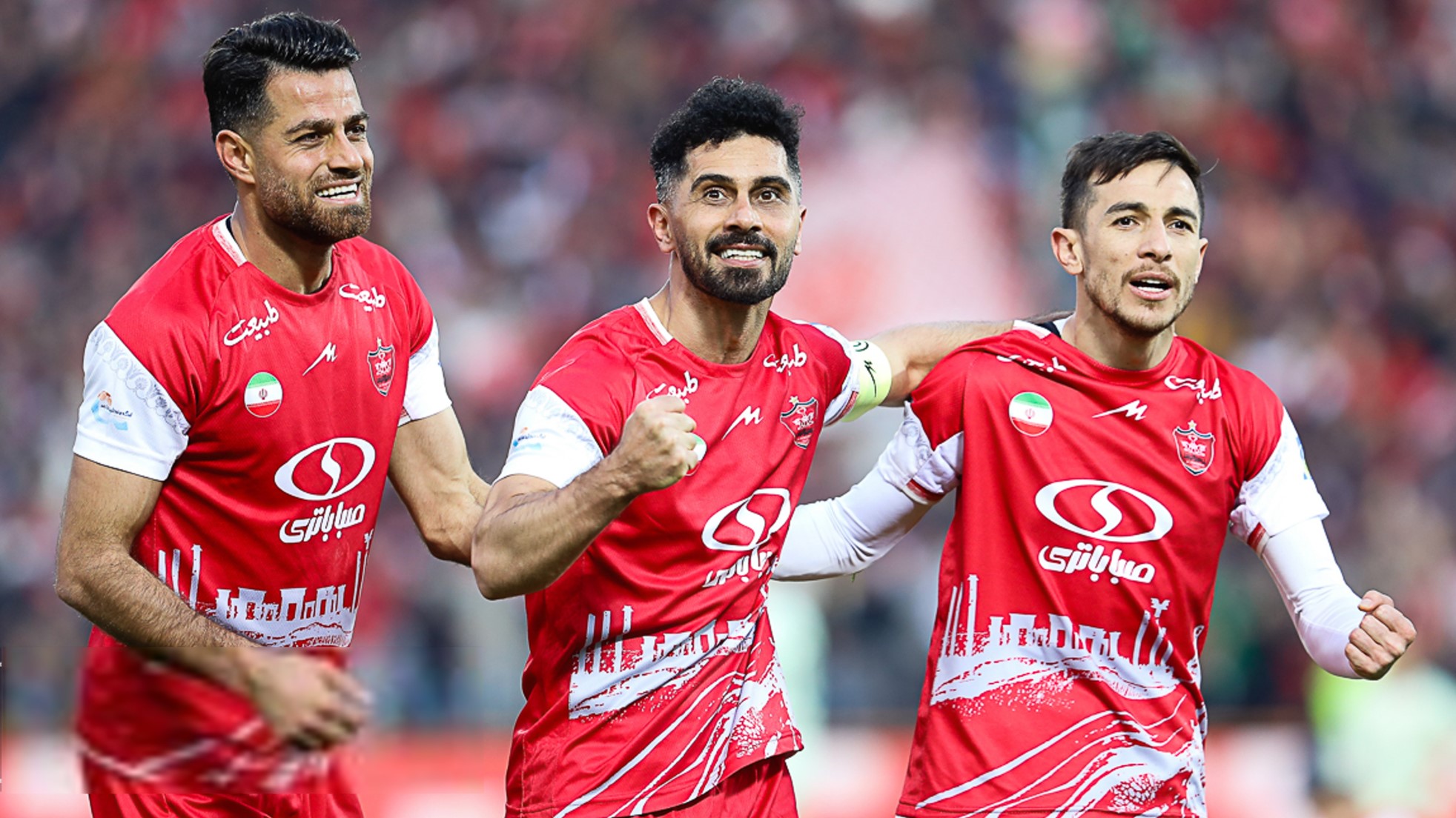 مرتضی پورعلی گنجی مدافع تیم ملی ایران و پرسپولیس، امید عالیشاه بازیکن پرسپولیس و فرشاد احمدزاده وینگر پرسپولیس و سابق فولاد و سپاهان - لیگ برتر ایران