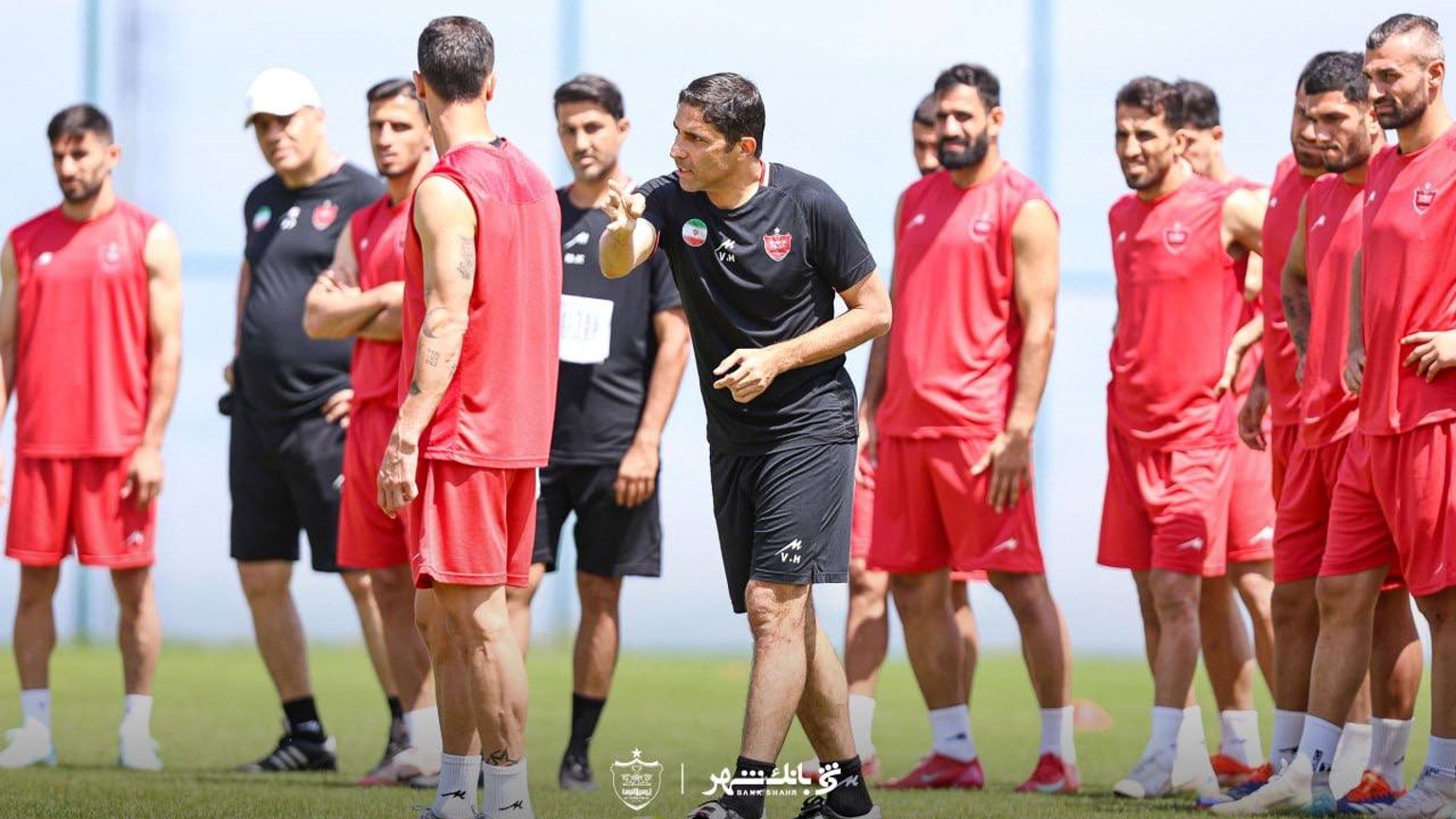 وحید هاشمیان سرمربی پرسپولیس تهران - بازیکنان پرسپولیس با حضور علی علیپور و محمدجسین کنعانی زادگان - اردوی ترکیه پرسپولیس - لیگ برتر ایران