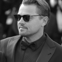 تصویر 𝗙𝗮𝗿𝗵𝗮𝗱 ‌ ‌تعلیق